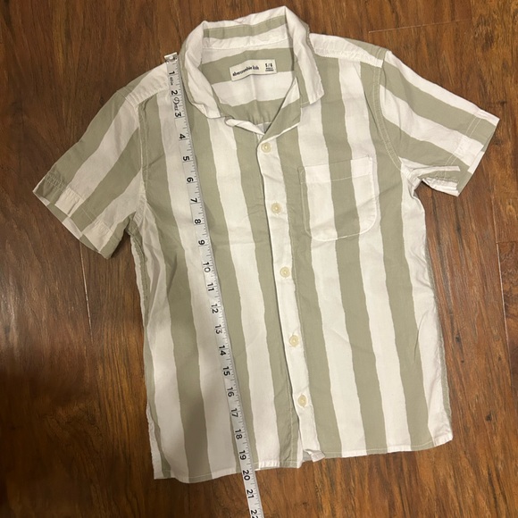 Abercrombie Kids Olive and White Striped Casual Shirt - Picture 5 of 8